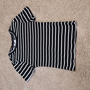 Black and white crop top